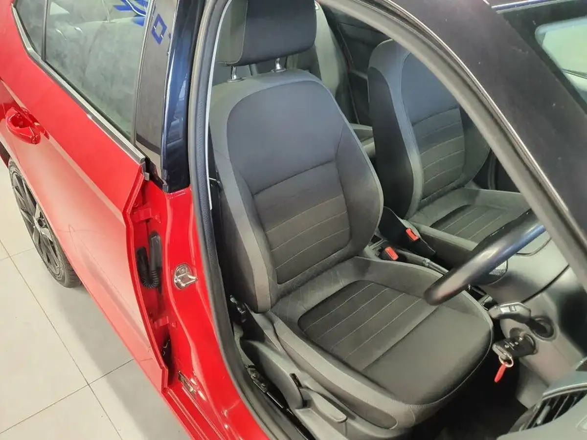 2019-skoda-fabia-10-tsi-colour-edition-big-21