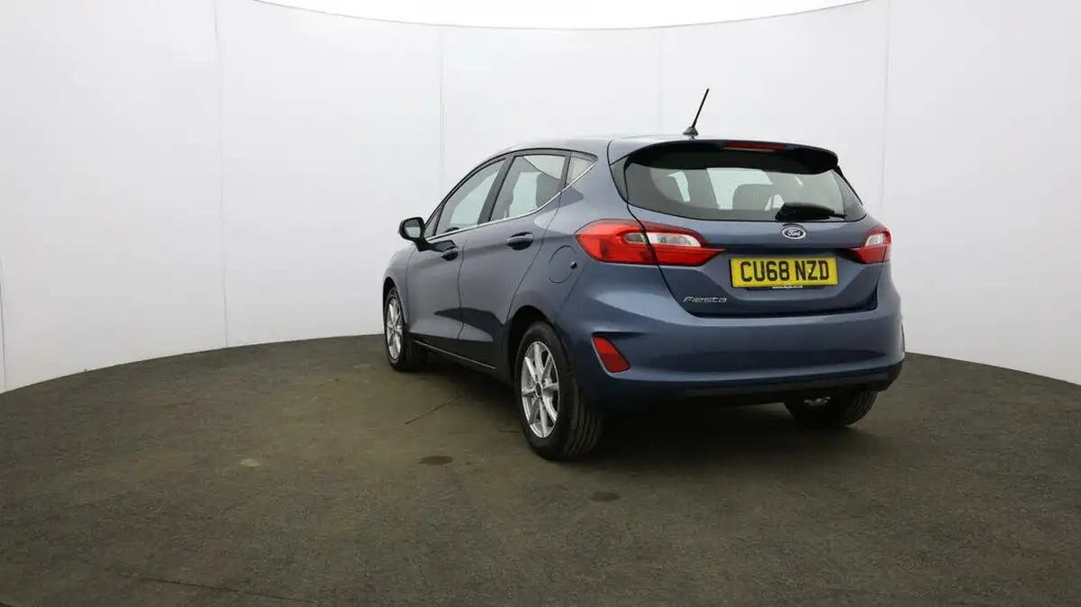 2018-ford-fiesta-11-ti-vct-zetec-5d-big-9