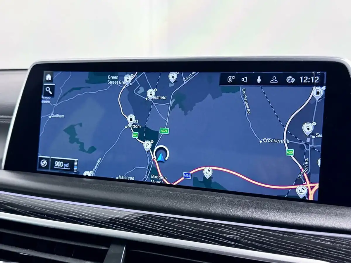 2022-bmw-7-series-30-745e-m-sport-big-38