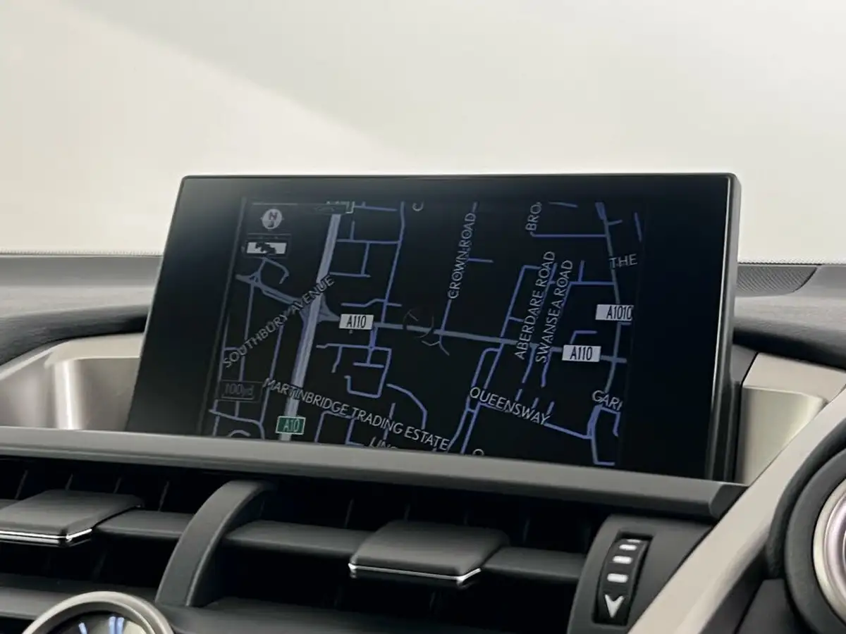 2017-lexus-nx-300h-25-luxury-big-27