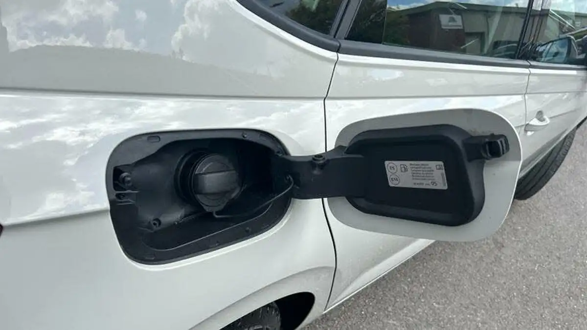2022-volkswagen-polo-10-tsi-life-big-14