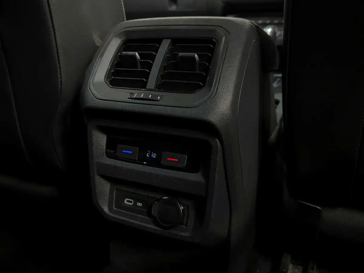 2021-volkswagen-tiguan-allspace-15-tsi-r-line-tech-big-37