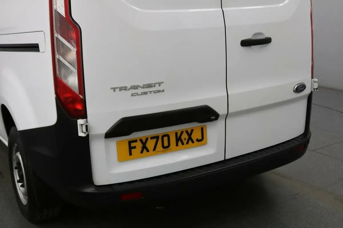 2020-ford-transit-custom-20tdci-280-l1h1-leader-105pseu6dt-panel-van-big-63