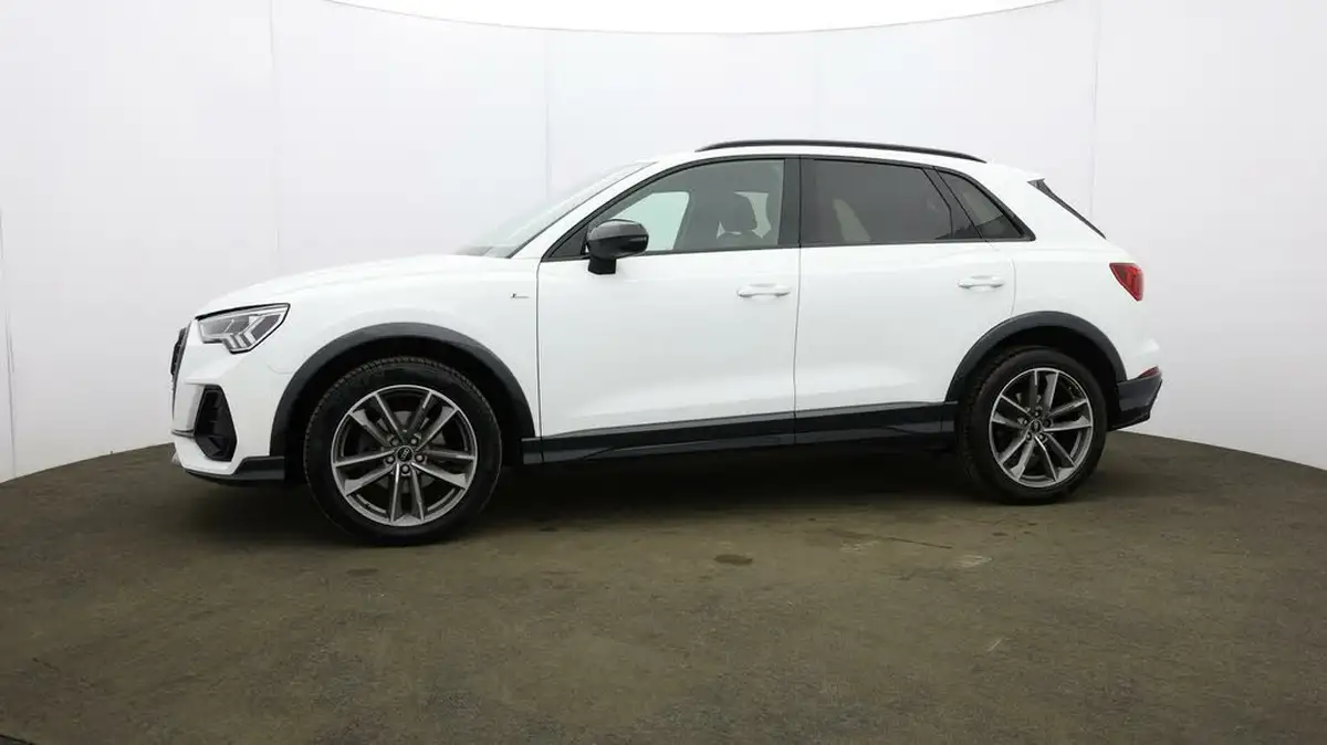 2022-audi-q3-15-35-tfsi-black-edition-codcomfort-sound-pack-station-wagon-big-27
