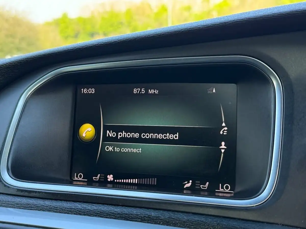 2018-volvo-v40-20td-d3-r-design-pro-big-29