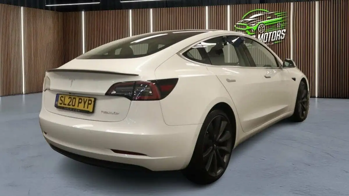 2020-tesla-model-3-e-performance-big-3