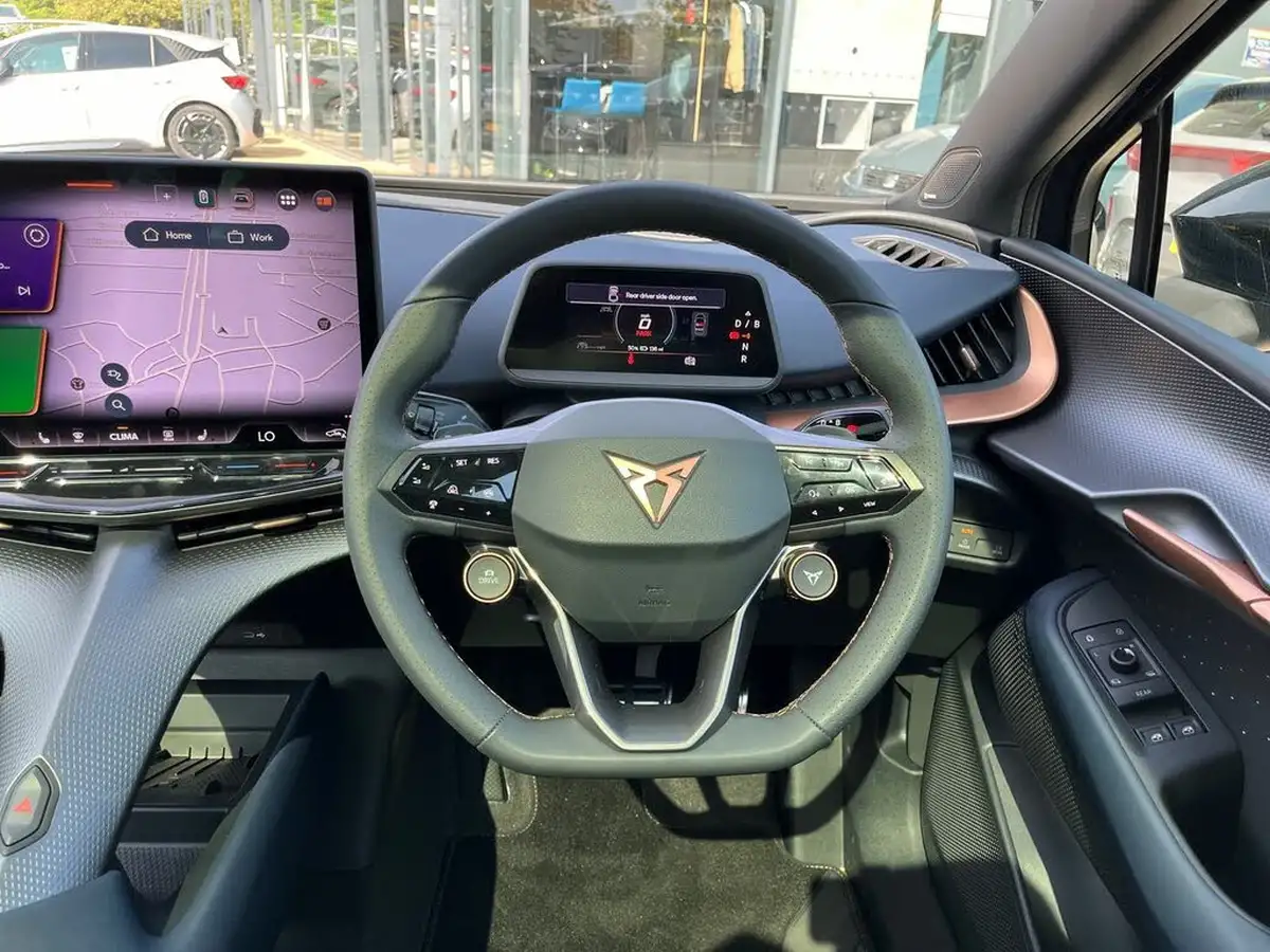 2025-cupra-tavascan-e-vz1-big-16
