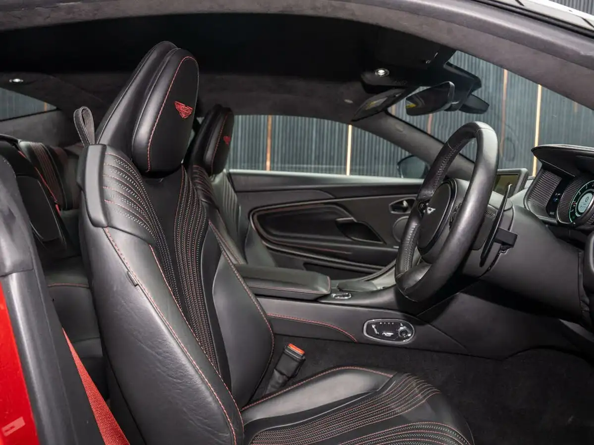 2020-aston-martin-db11-40-v8-503bhp-big-1