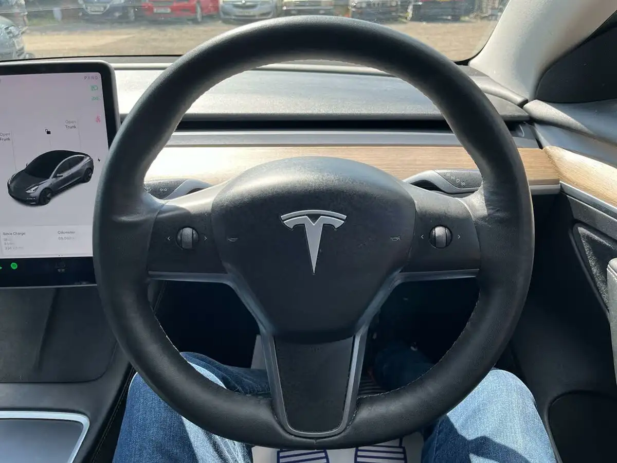 2021-tesla-model-3-e-standard-plus-big-16