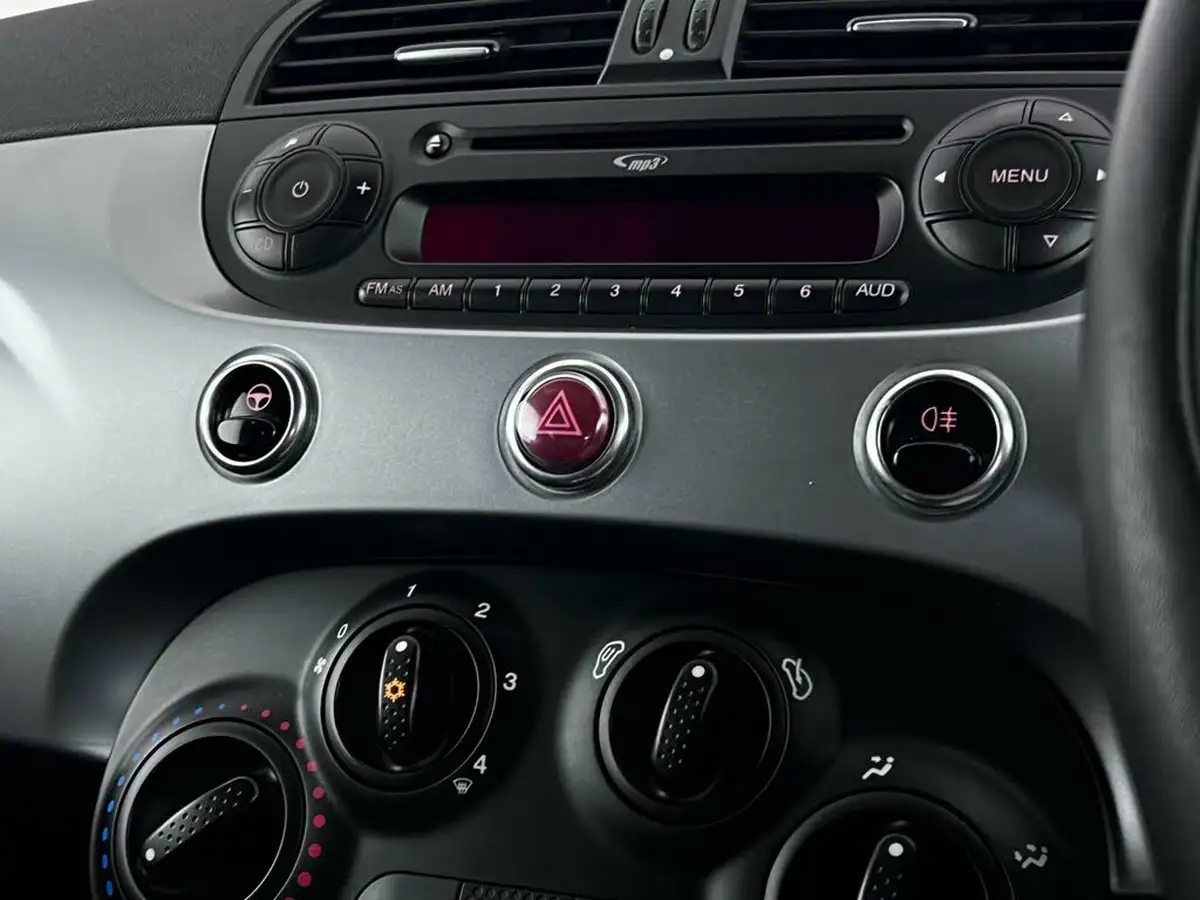 2014-fiat-500-12-s-big-25