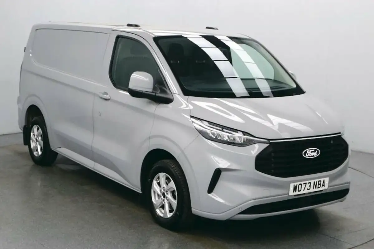 2023-ford-transit-custom-20tdci-320-l1h1-limited-136pseu6e-panel-van-1996cc-auto-big-9