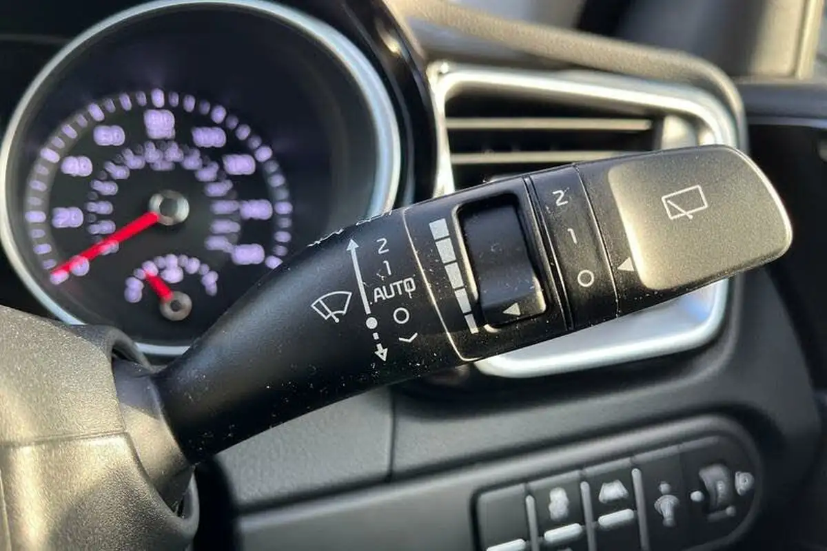 2024-kia-xceed-15-t-gdi-3-big-14