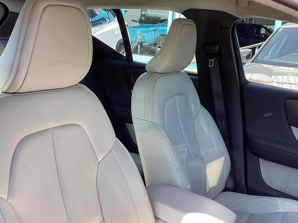 2019-volvo-xc40-20-t4-inscription-big-5