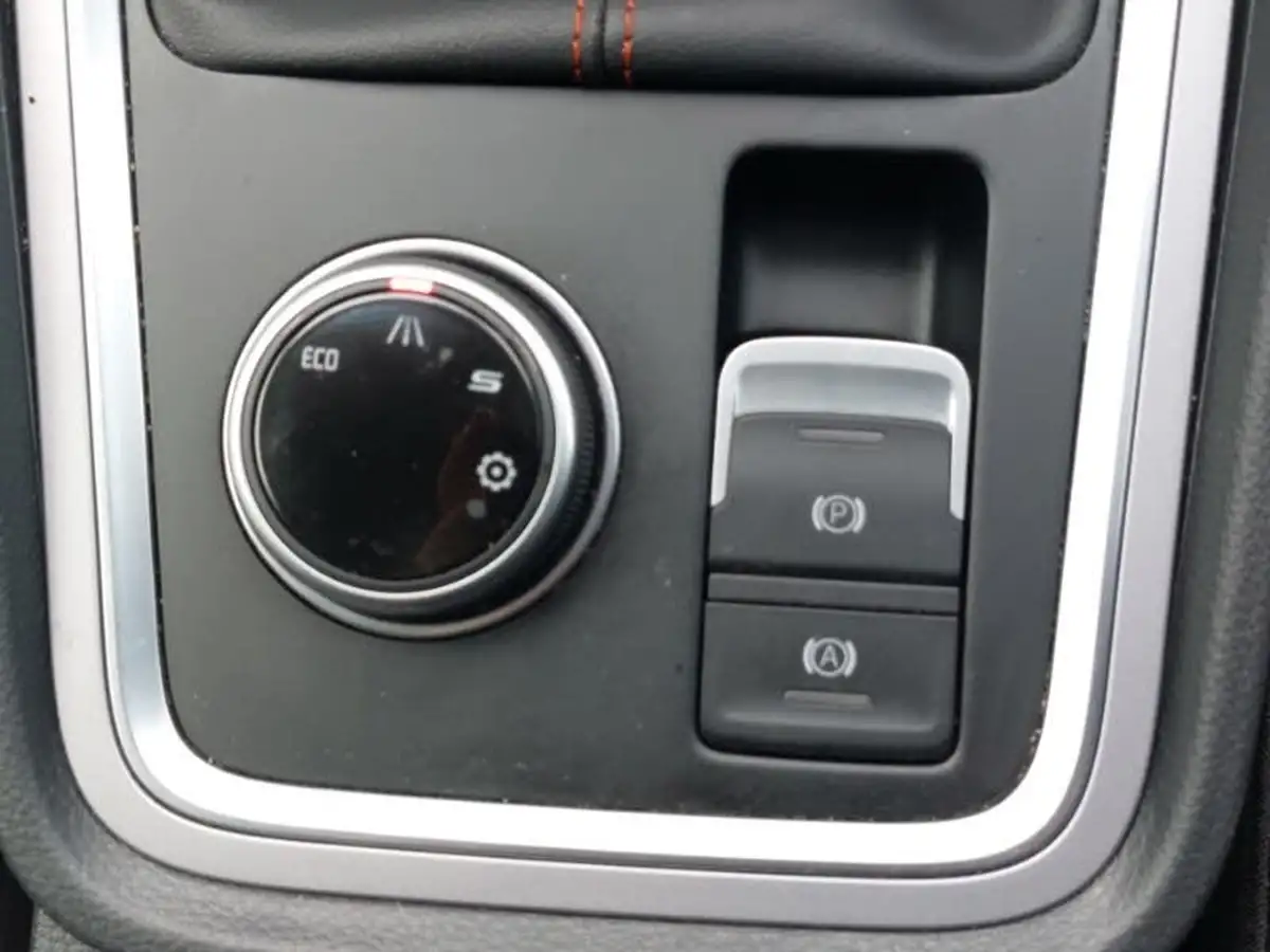 2023-seat-ateca-15-ecotsi-fr-big-14