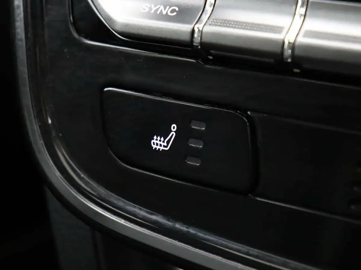 2022-kgm-ssangyong-tivoli-15-ultimate-auto-big-35