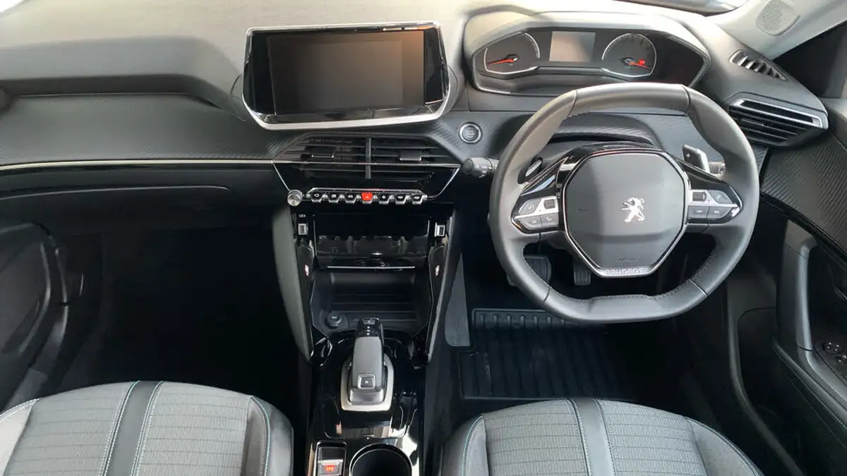 2021-peugeot-2008-suv-12-puretech-allure-130bhp-eat8-big-3
