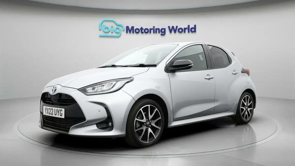 2022-toyota-yaris-15-vvt-i-dynamic-big-2