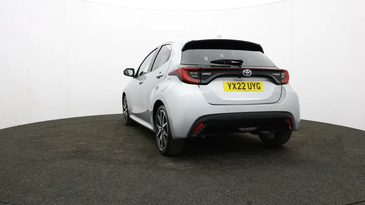 2022-toyota-yaris-15-vvt-i-dynamic-big-71