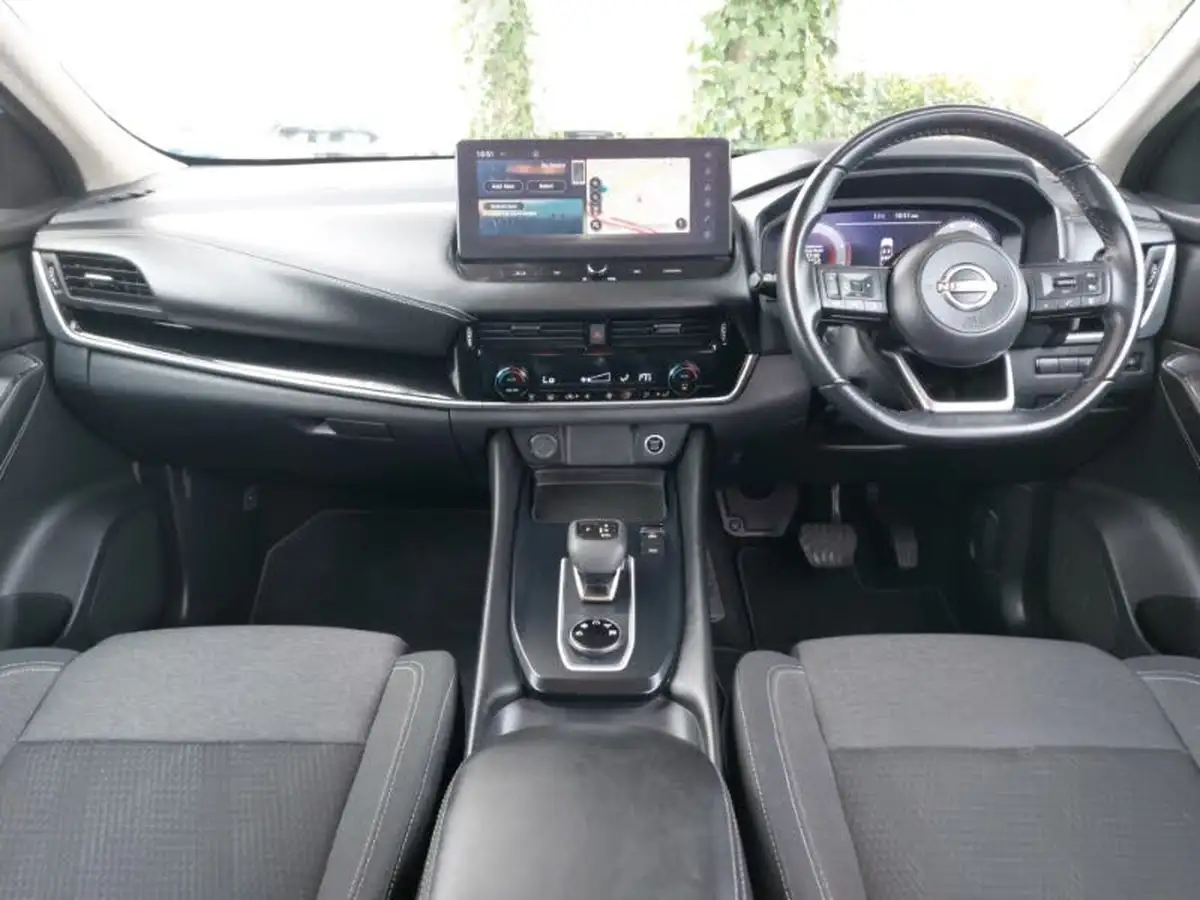 2022-nissan-qashqai-13-dig-t-n-connecta-158ps-4wd-xtronic-big-2