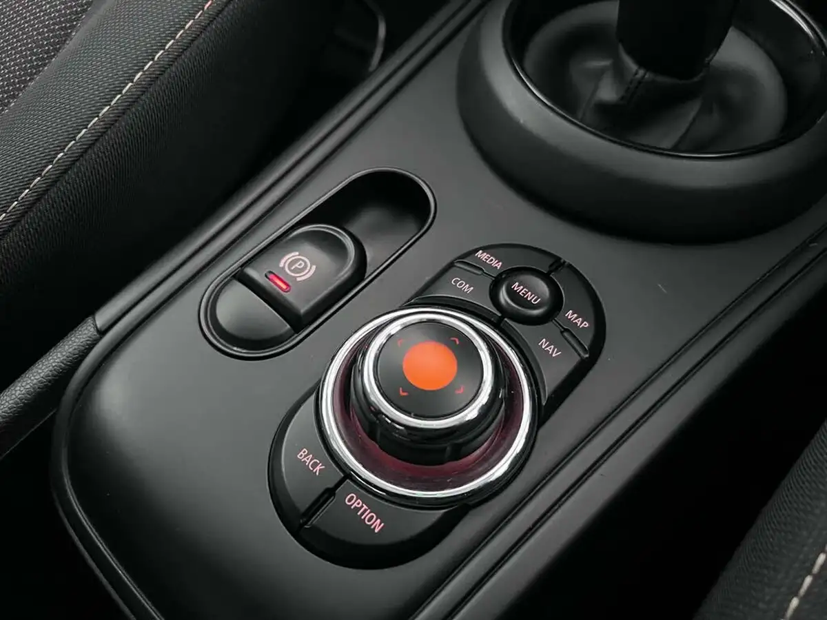 2018-mini-countryman-15-cooper-ss-auto-big-27