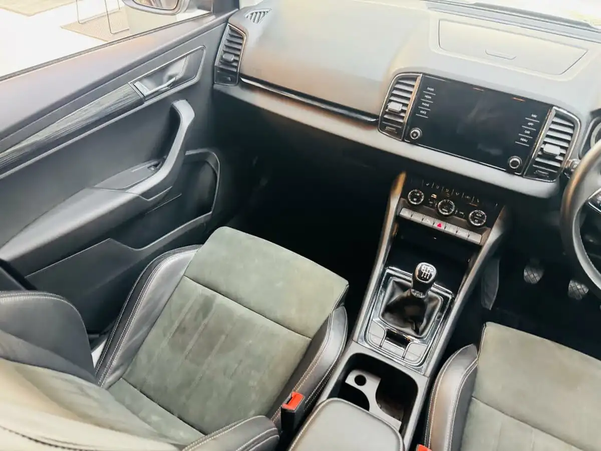 2020-skoda-karoq-10-tsi-se-l-116ps-big-12