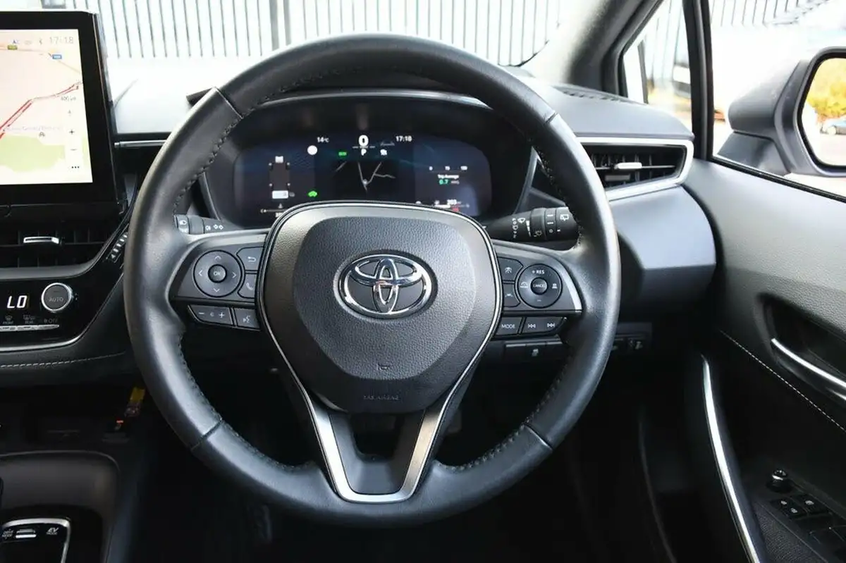 2024-toyota-corolla-18-vvt-i-icon-touring-sports-big-46
