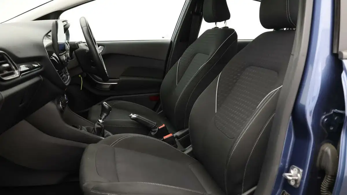 2019-ford-fiesta-10t-zetec-5d-big-13