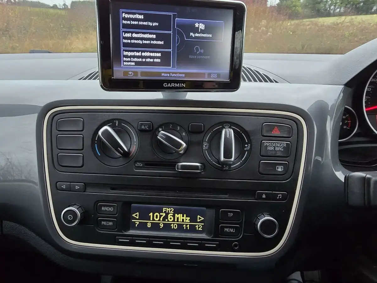 2015-seat-mii-10-mii-by-mango-12v-75ps-5d-big-9