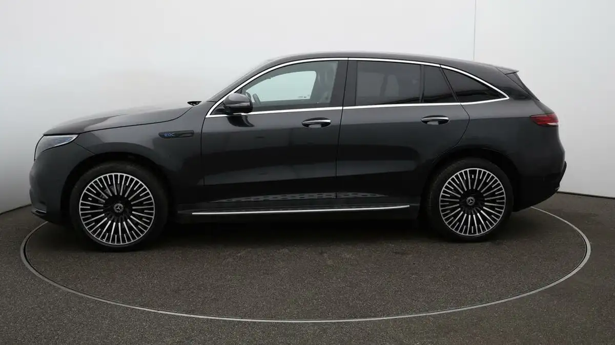 2022-mercedes-benz-eqc-e-eqc-400-amg-line-premium-big-60