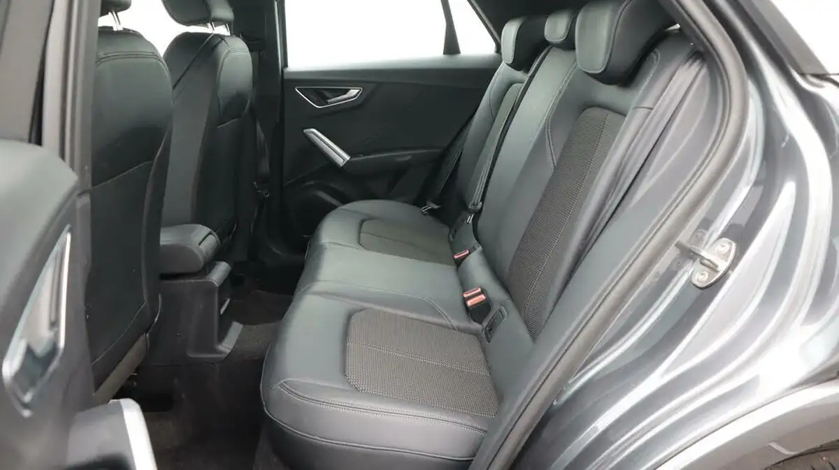 2023-audi-q2-15-35-tfsi-s-line-tronic-big-16