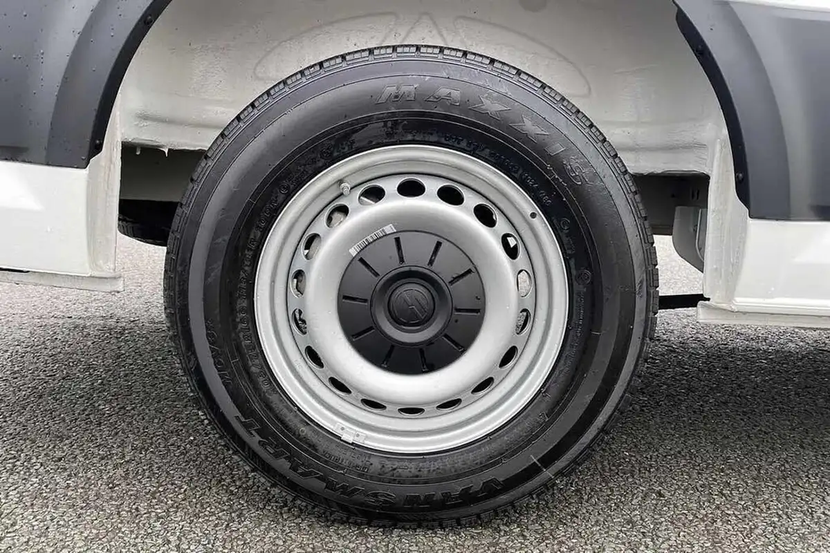 2024-volkswagen-crafter-20tdi-cr35-lwb-commerce-plus-140pseu6d-big-20