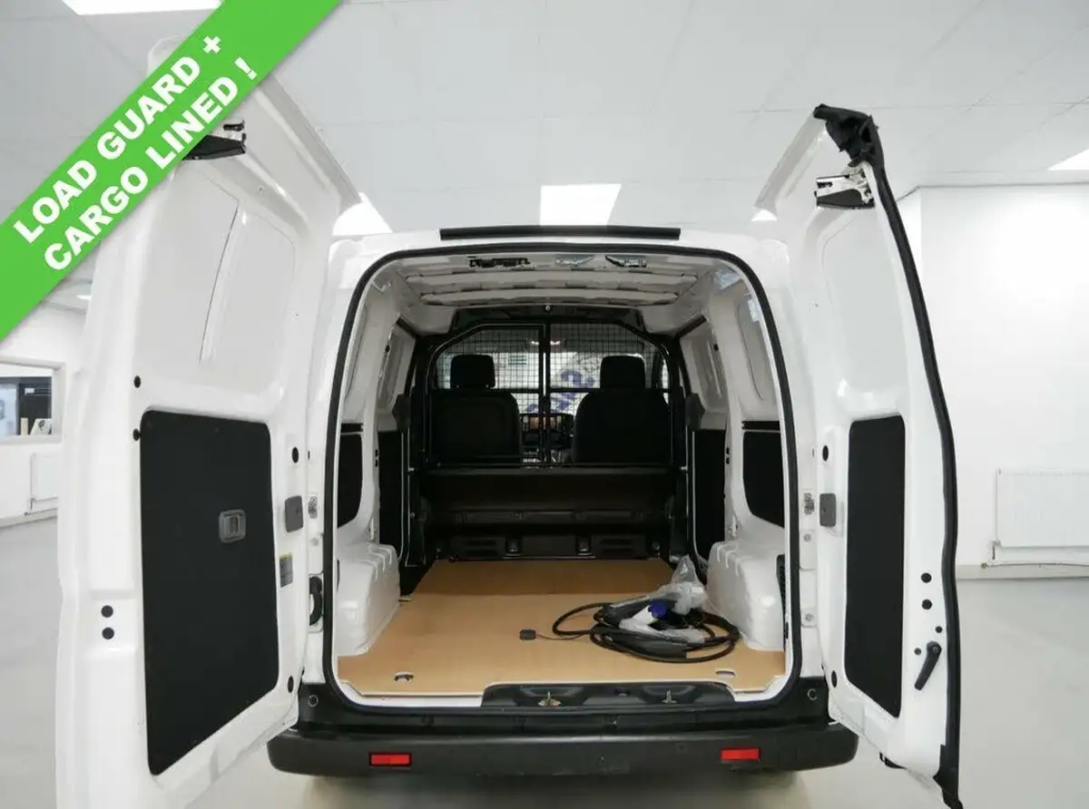 2021-nissan-env200-e-acenta-panel-van-auto-big-14