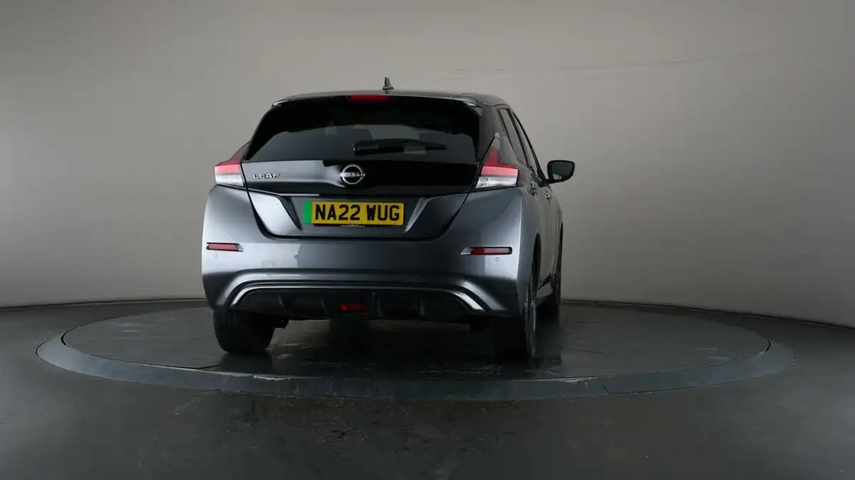 2022-nissan-leaf-e-e-tekna-59kwh-big-64