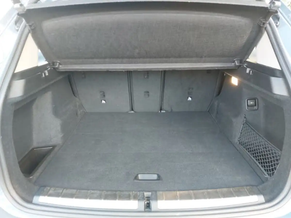 2021-bmw-x1-20-xdrive20i-xline-big-7