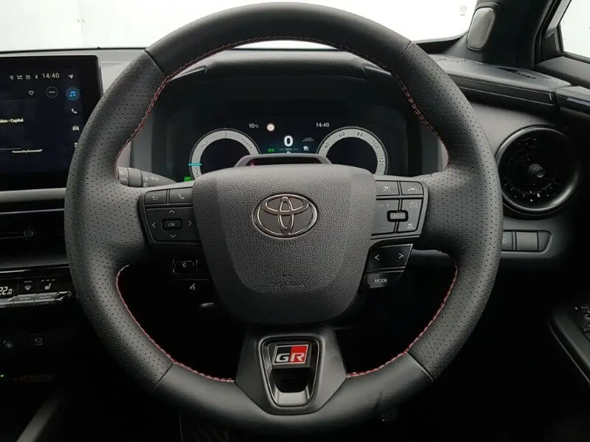 2024-toyota-c-hr-20-vvt-i-gr-sport-220bhp-plug-in-safety-packpremium-pack-big-9