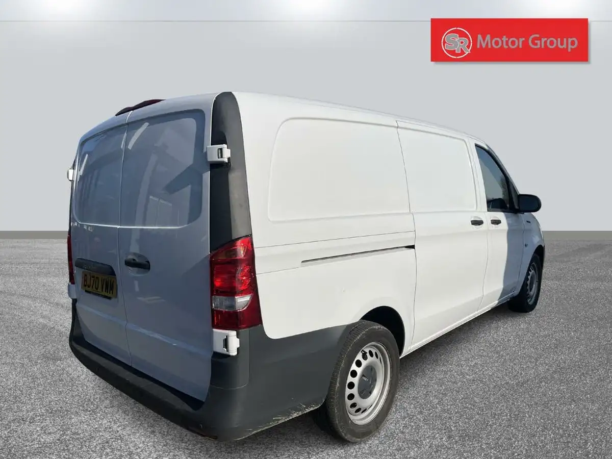 2020-mercedes-benz-vito-e-pure-l2-big-21