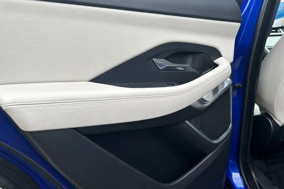 2019-jaguar-e-pace-20-i4d-r-dynamic-hse-180ps-big-17