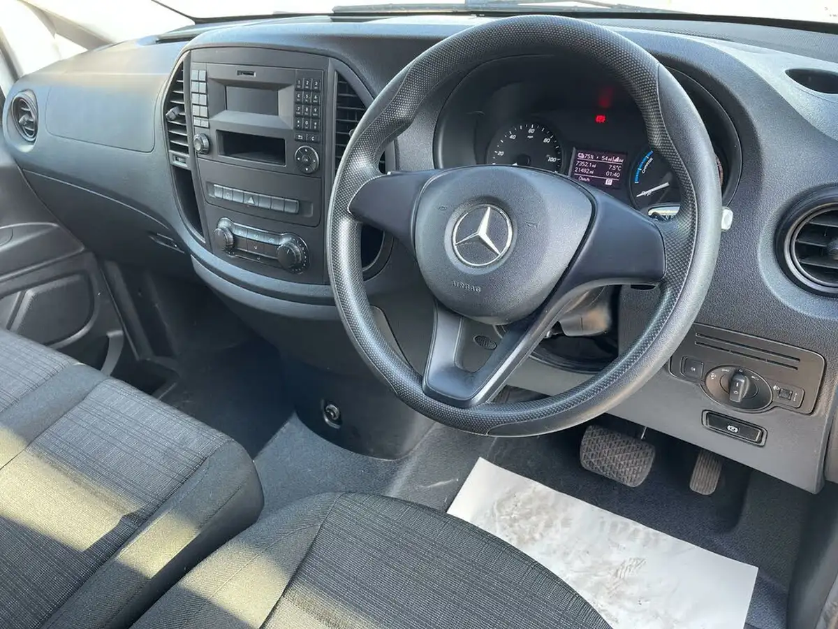 2020-mercedes-benz-vito-e-pure-l2-big-45