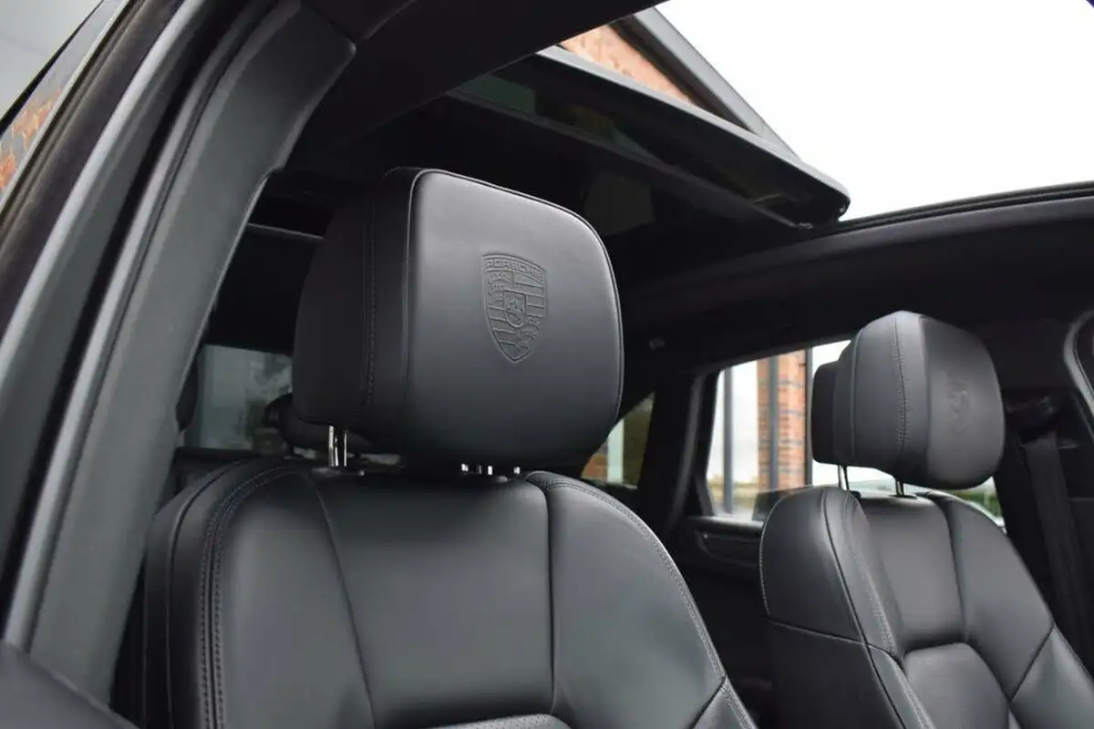 2014-porsche-macan-30td-s-big-39