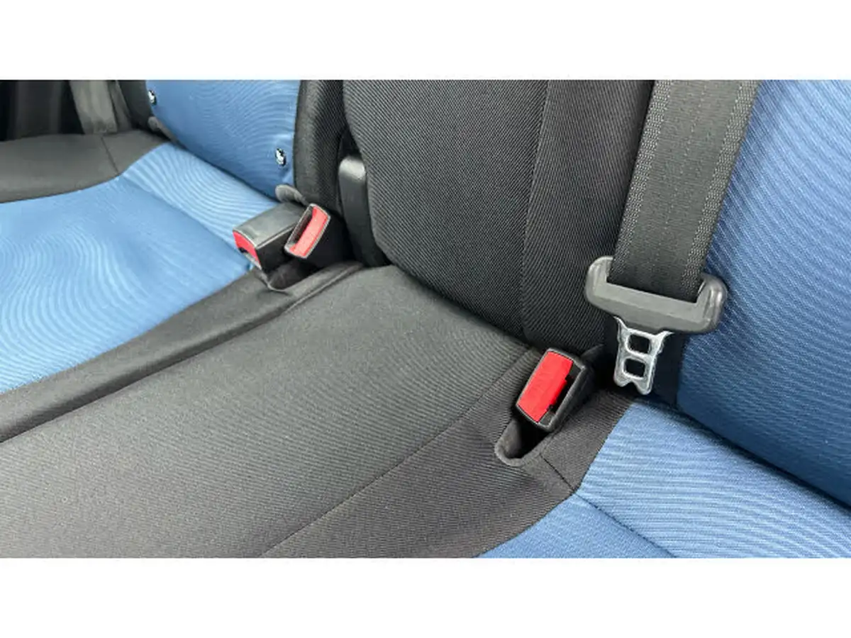 2015-hyundai-i10-10-se-big-16