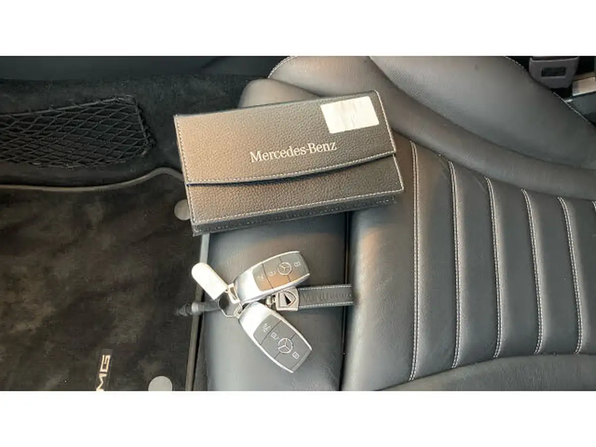 2020-mercedes-benz-glc-class-20d-glc300d-amg-line-premium-station-wagon-5d-big-18