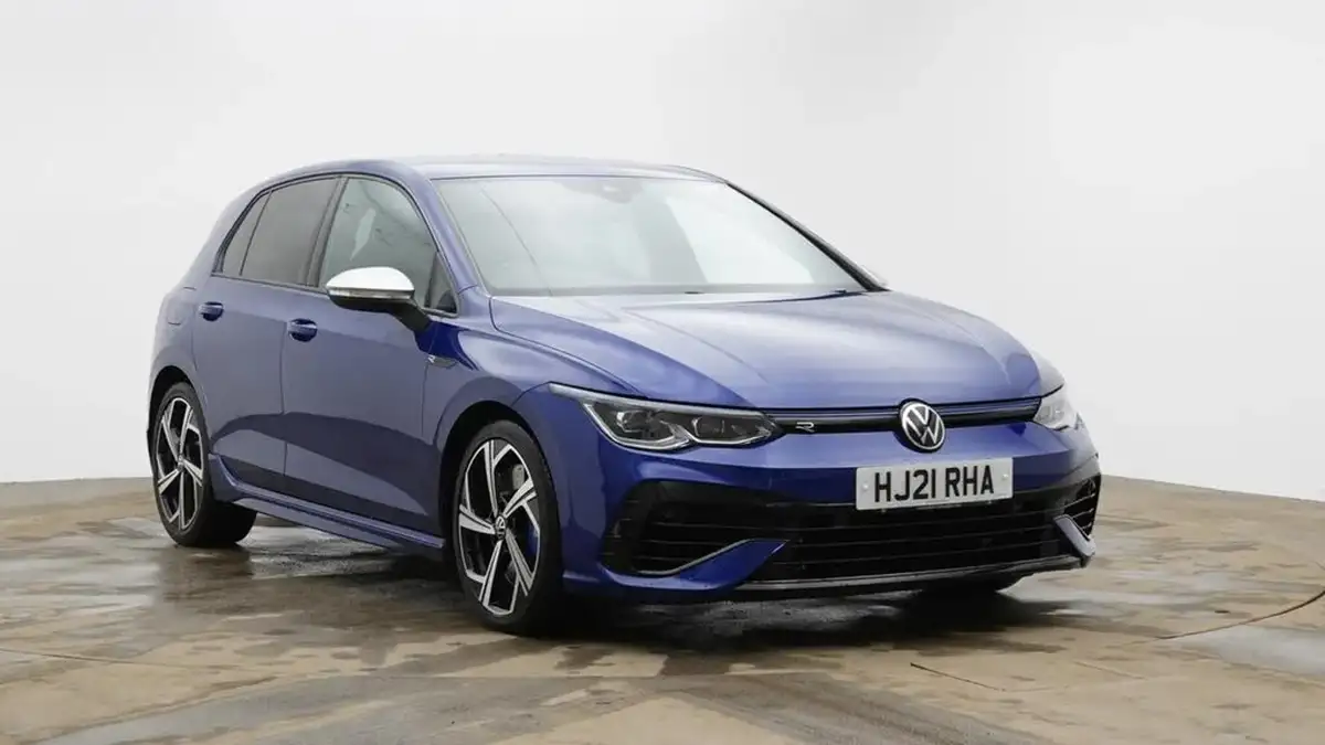 2021-volkswagen-golf-20-tsi-r-hatchback-big-0