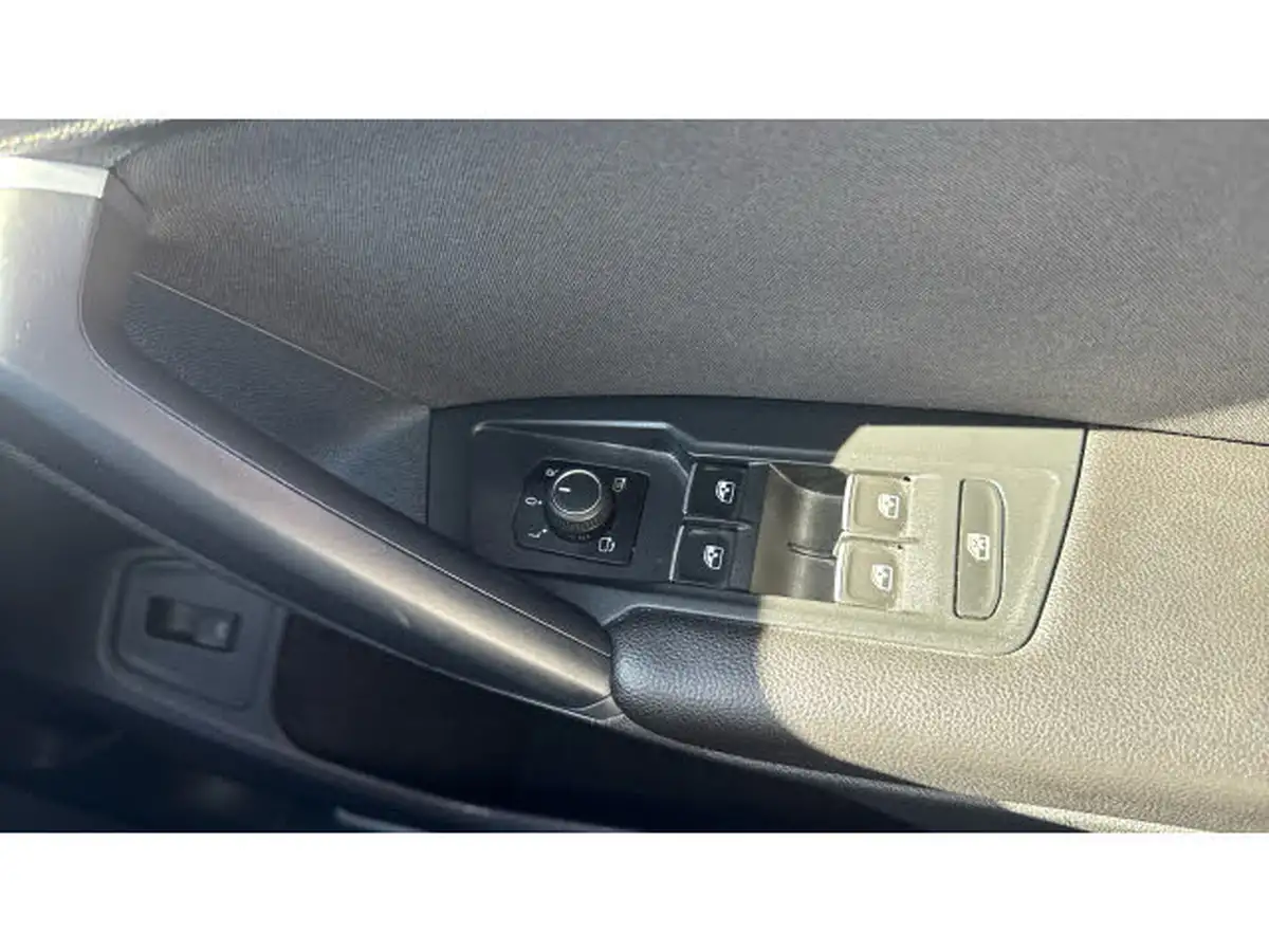 2022-volkswagen-tiguan-15-tsi-elegance-big-20
