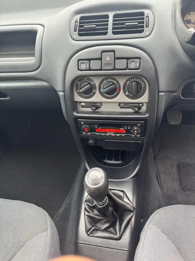 2003-rover-25-14-impression-5d-big-19