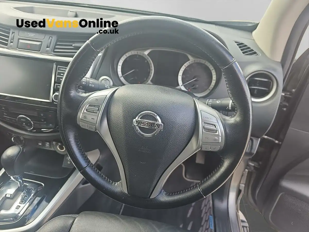 2021-nissan-navara-23dci-tt-n-guard-8-navileathersunroof-auto-big-9