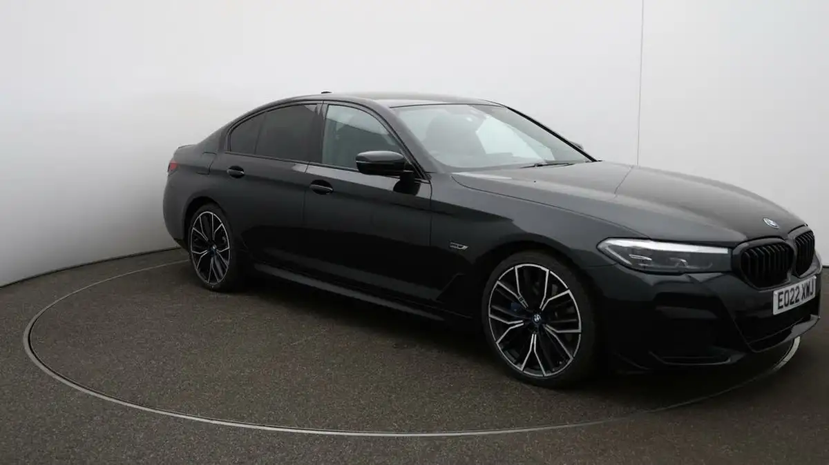 2022-bmw-5-series-20-530e-xdrive-m-sport-saloon-4d-big-38