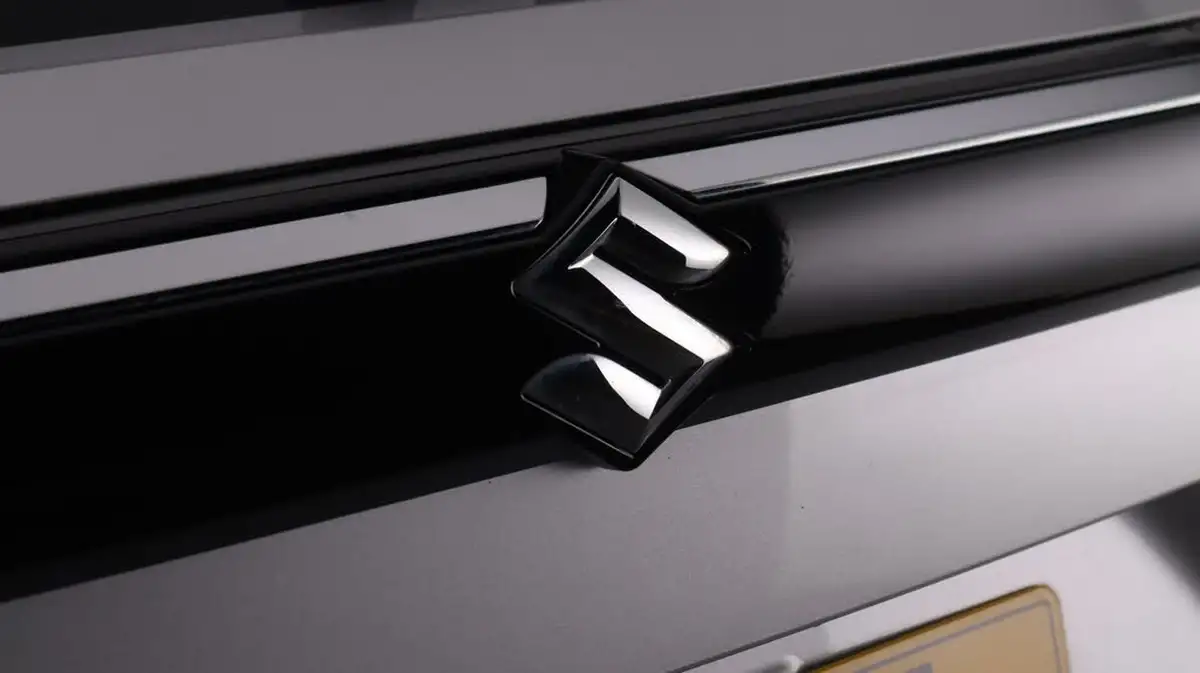 2024-suzuki-s-cross-14-boosterjet-motion-big-18