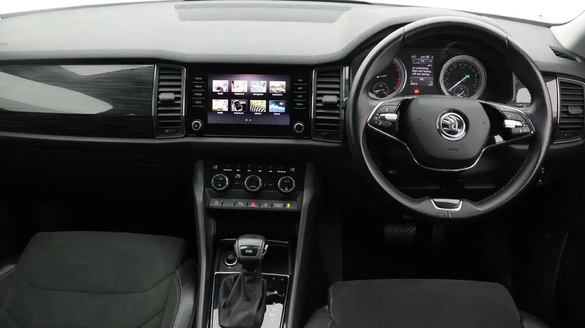 2021-skoda-kodiaq-15-tsi-se-l-dsg-big-12