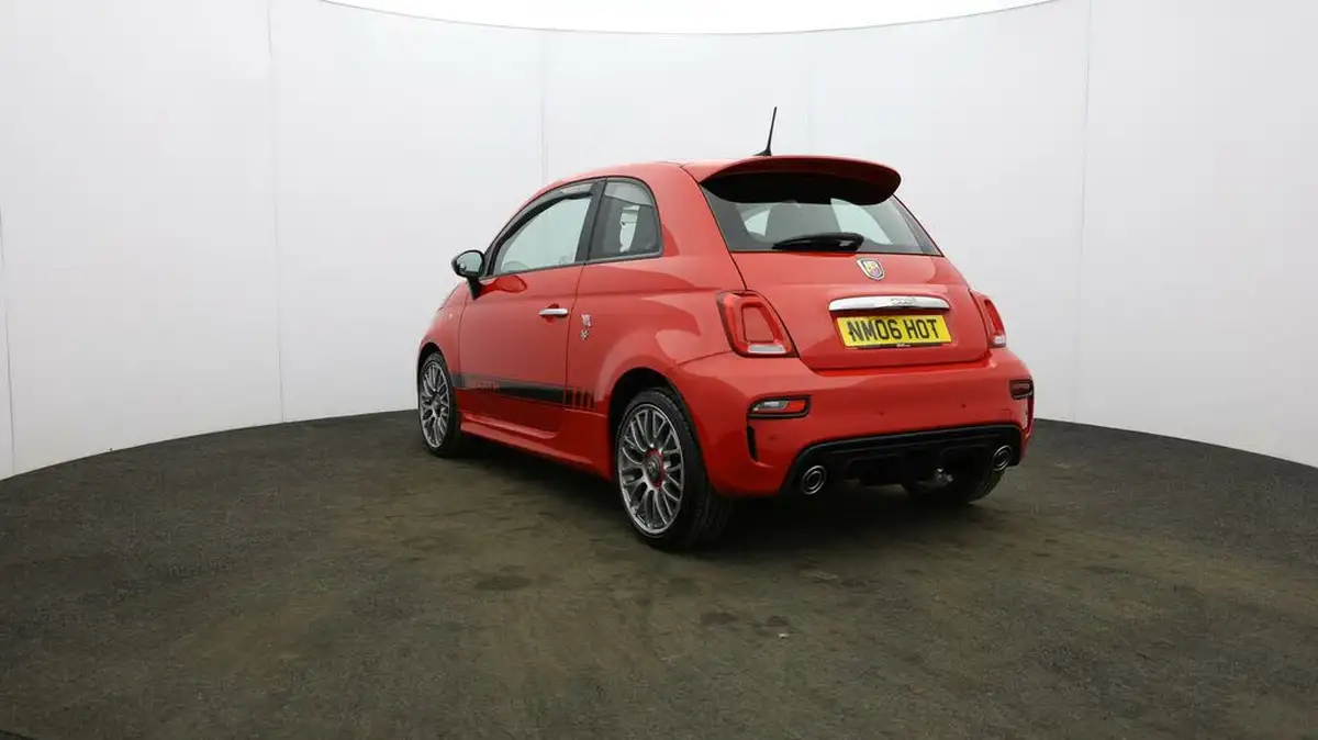 2018-abarth-595-14-tjet-big-34