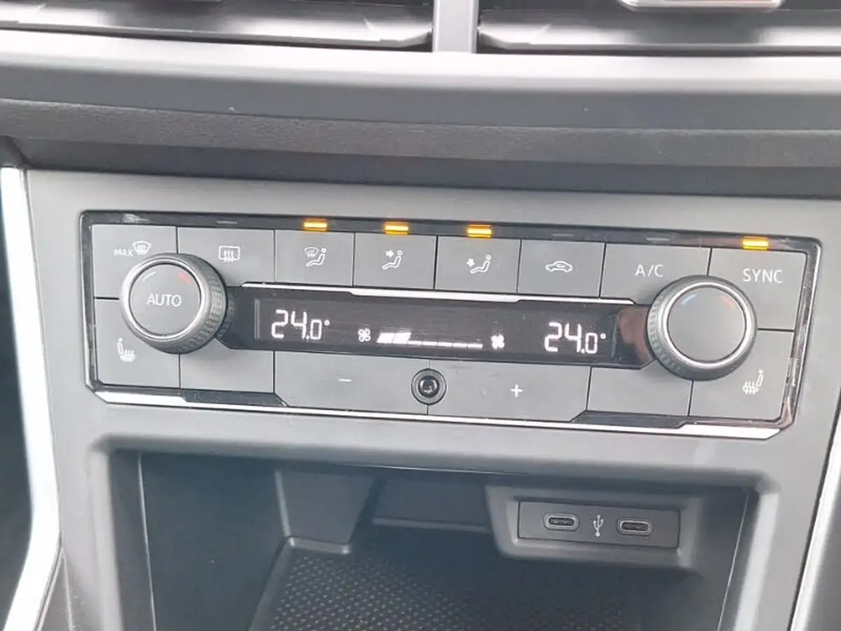 2021-volkswagen-polo-10-tsi-active-dsg-big-10